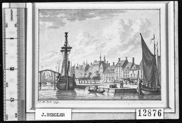 View along Rouaanse Kaai, Middelburg