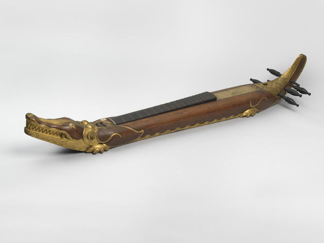 Crocodile zither (mi-gyuang) Crocodile zither (mi-gyuang)