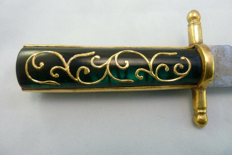 Hunting knife