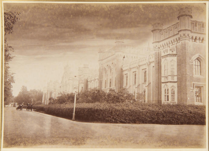 The first Gothic House, Peterhof. [Peterhof, 1893. ]
