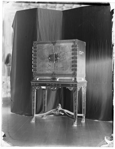Glass plate negative of a cabinet