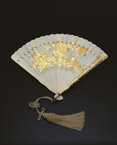 Japanese ivory and lacquer fan