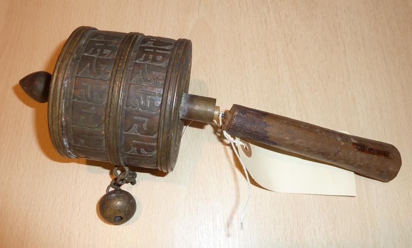 Prayer wheel (mani lag khor) Prayer wheel (mani lag khor)
