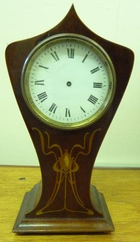 Mantel clock