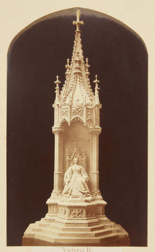 Statue of Queen Victoria
