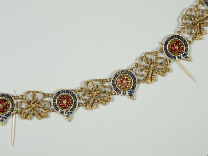 Master: Order of the Garter: Collar with Great George
Item: Order of the Garter: Great George with Collar Badge