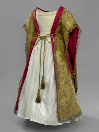 Queen Victoria's Coronation Supertunica Queen Victoria's Coronation Supertunica