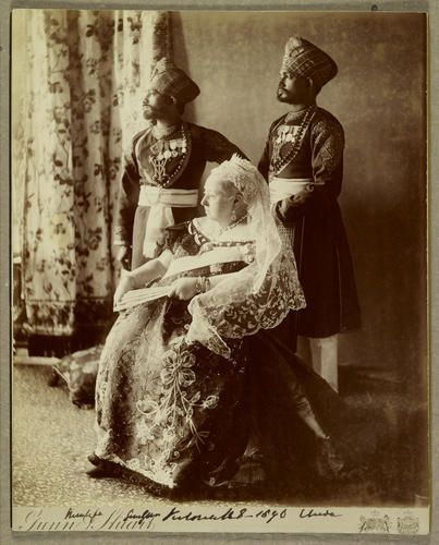 Portrait photograph of Queen Victoria with Mustafa and Chidda, 1896