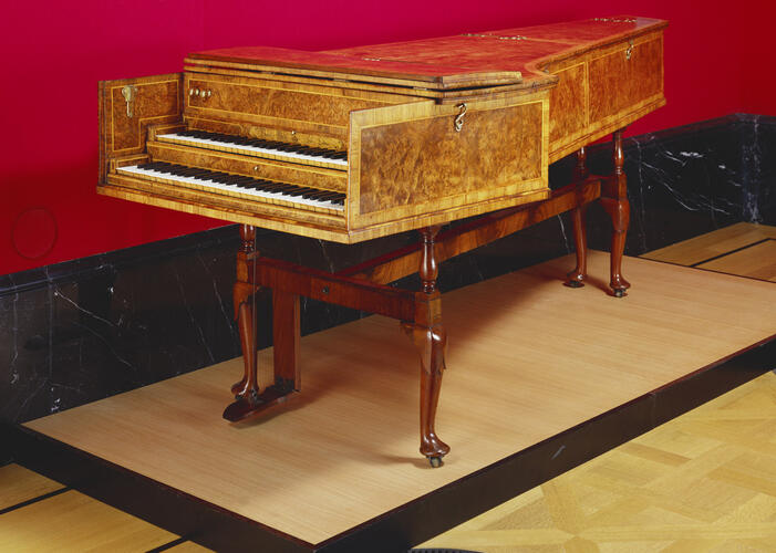 Two-manual harpsichord