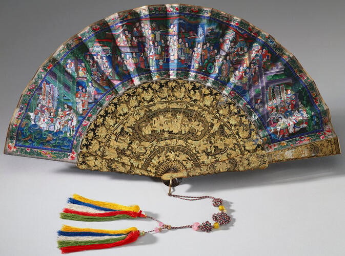 'Macao' fan