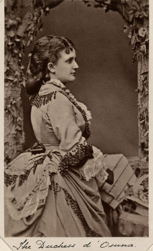 The Duchess d'Osuna. [Photographs, English Portraits. Volume 70. ]