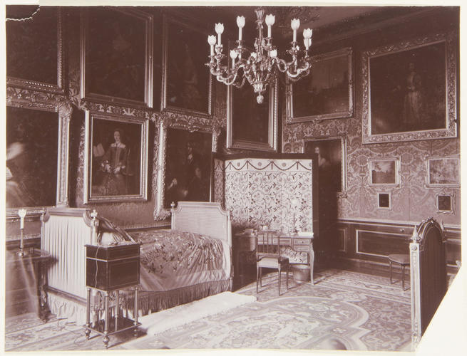 Queen's Closet, June 1905 Queen's Closet, June 1905