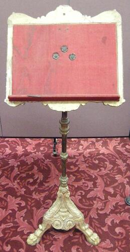 Set of music stands