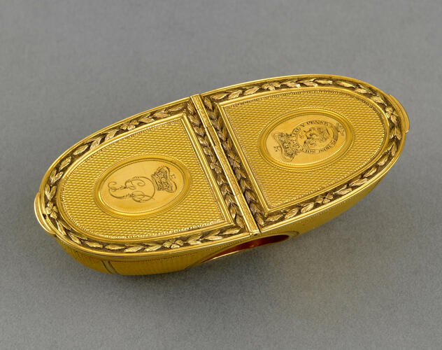 Snuff box Snuff box