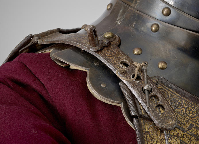 Armour garniture of Sir Christopher Hatton for the field, tourney, tilt and barriers Armour garniture of Sir Christopher Hatton for the field, tourney, tilt and barriers