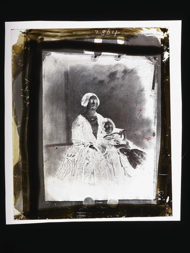 Glass negative of a daguerreotype of Queen Victoria and the Princess Royal