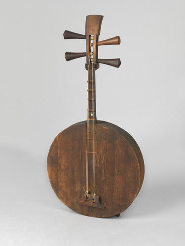 Yueqin guitar Yueqin guitar
