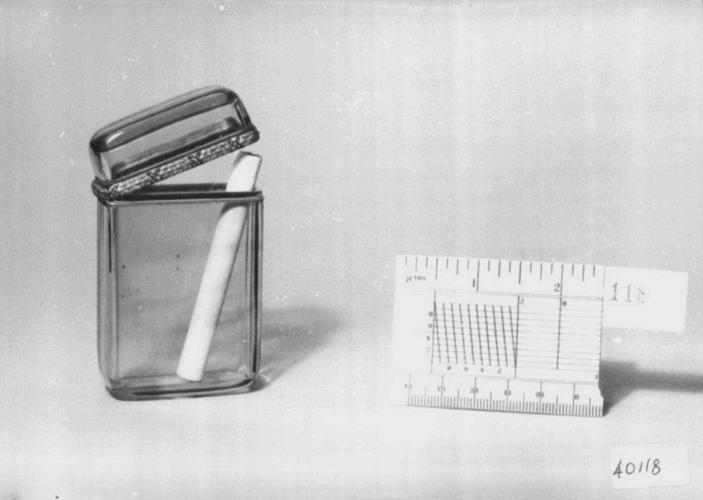 Cigarette case