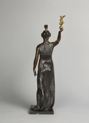 Statuette