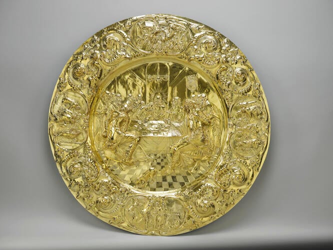 Altar dish