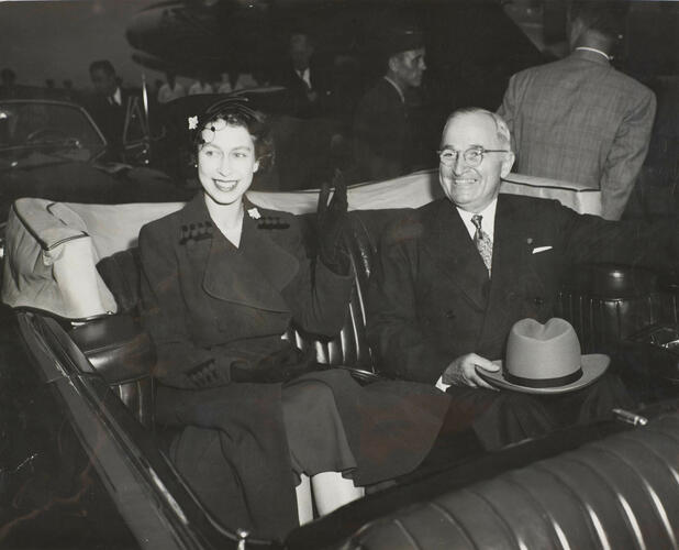 Princess Elizabeth leaves the airport with President Truman