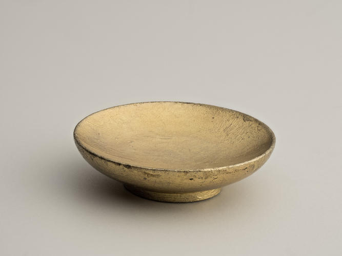 Set of saucers