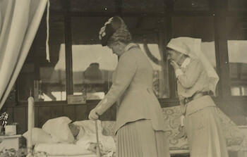 Master: Page 40 of Queen Mary's Album, volume 18, 20 June 1916 to 20 September 1918
Item: Visit to the Canadian Red Cross Duchess of Connaught Hospital, at Cliveden