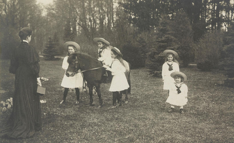 Alexandra Feodorovna, Empress of Russia and her children