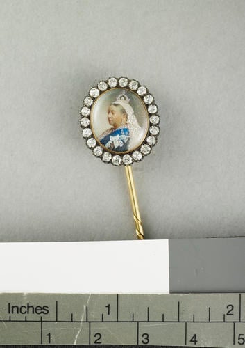 Tie pin with a miniature of Queen Victoria (1819-1901)