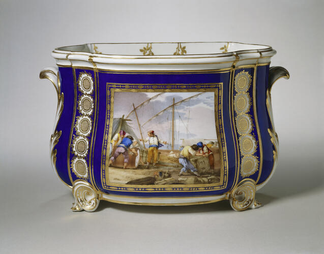 Caisse or cuvette courteille