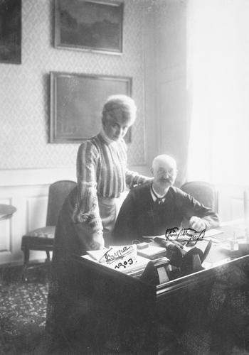 Photograph of the Duke and Duchess of Cumberland, 1903