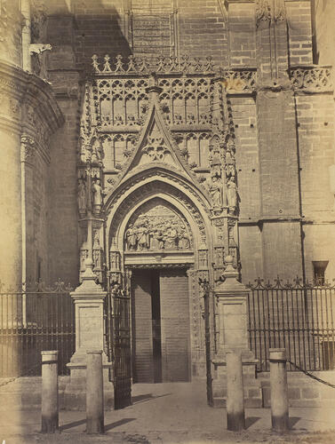 Puerta de los Palos, Seville Puerta de los Palos, Seville