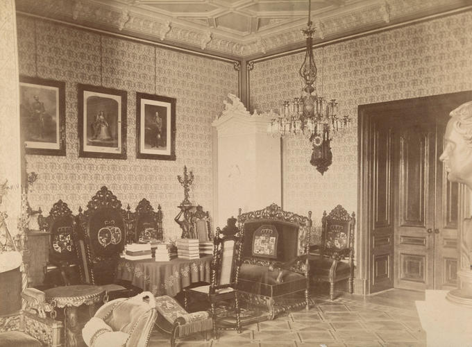 Sitting room of Grand Duke Friedrich Wilhelm of Mecklenburg-Strelitz at Schloss Neustrelitz Sitting room of Grand Duke Friedrich Wilhelm of Mecklenburg-Strelitz at Schloss Neustrelitz