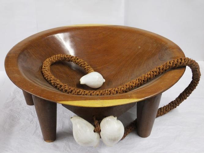 Kava bowl (tanoa) Kava bowl (tanoa)