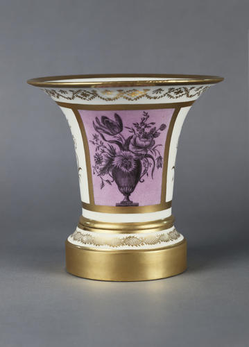 Pair of flower vases Pair of flower vases