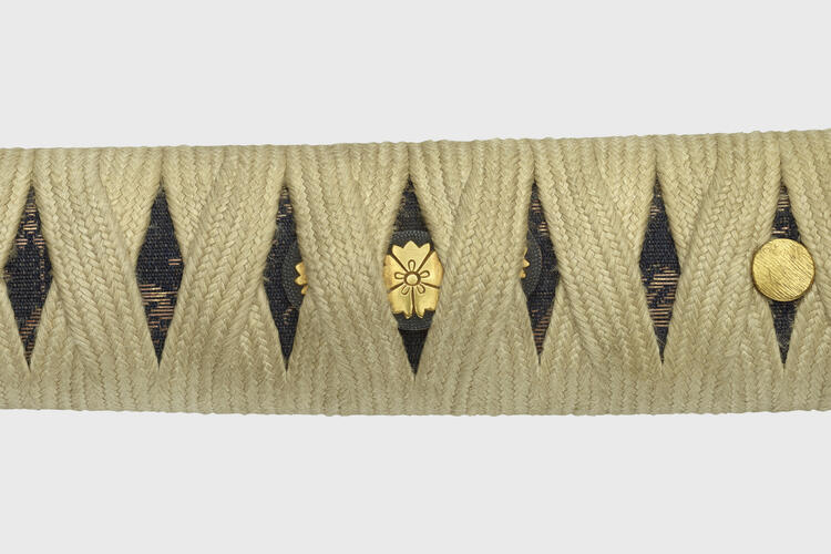 Master: Pair of slung swords (itō-maki no tachi) Master: Pair of slung swords (itō-maki no tachi)