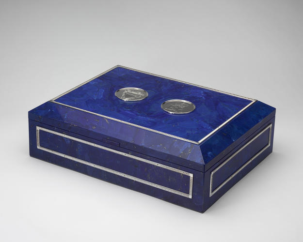 Lapis lazuli box with silver mounts Lapis lazuli box with silver mounts