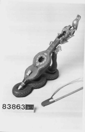 String instrument (tayaw)