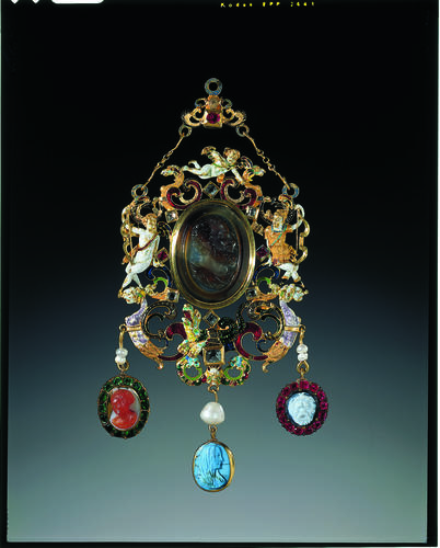 Apollo and Daphne pendant jewel
