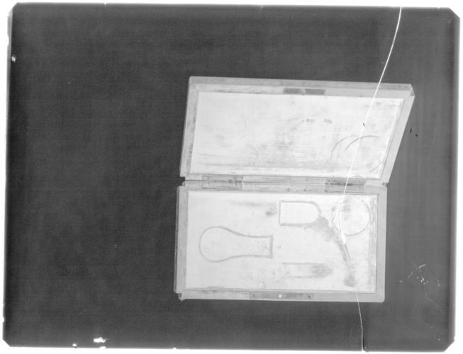 Glass plate negative of revolver case Glass plate negative of revolver case