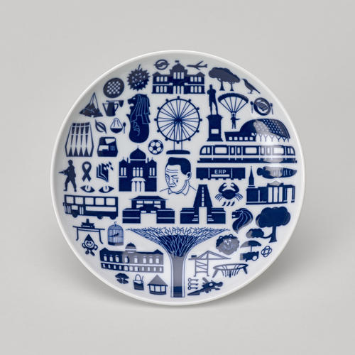 Master: Set of plates depicting icons of Singapore