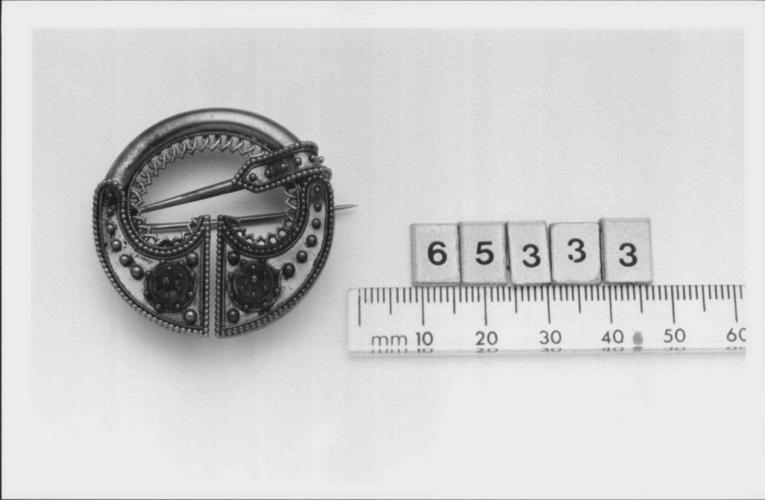 Brooch