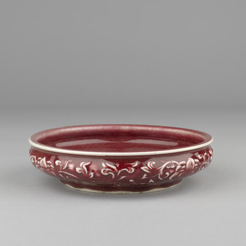 Bowl with stand
