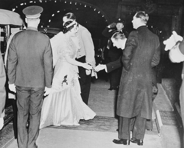 King George VI and Queen Elizabeth arriving at the Chateau Frontenac, Quebec