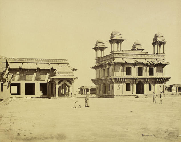 The Hall of Audience (Dewan-i-Kass), Futtehpore Sikri The Hall of Audience (Dewan-i-Kass), Futtehpore Sikri