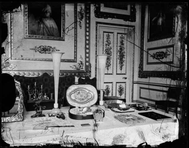 Glass plate negative of a display of gifts in the White Drawing Room Glass plate negative of a display of gifts in the White Drawing Room