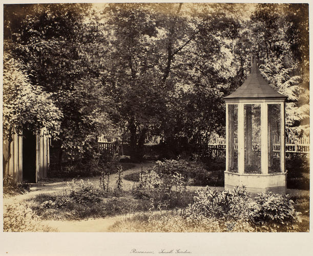 'Roseneau [sic], Small Garden'