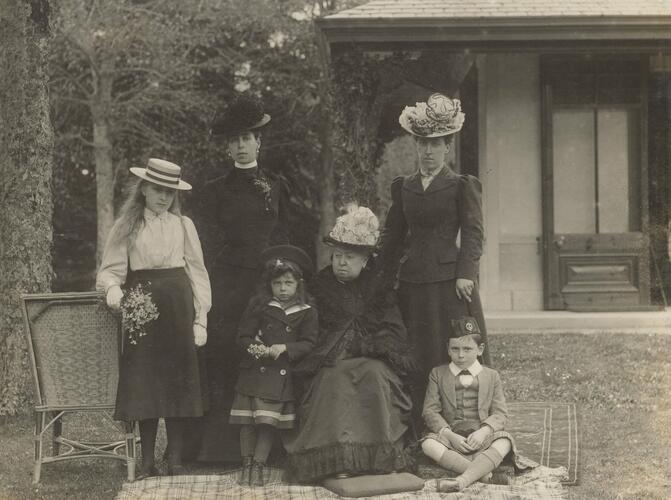 Group photograph of Queen Victoria and family at Balmoral, 1899