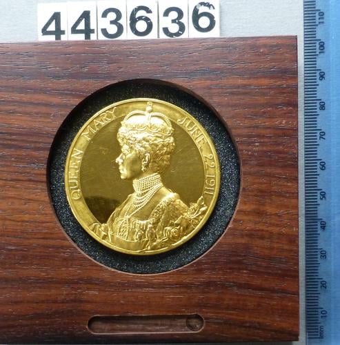 Medal commemorating the Coronation of George V Medal commemorating the Coronation of George V
