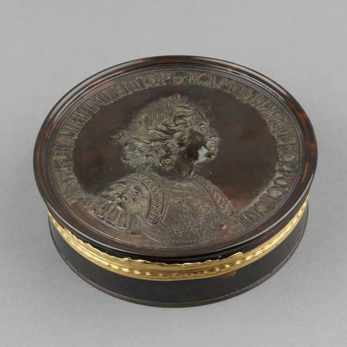 Snuffbox with profile portrait of Peter the Great (1672-1725)